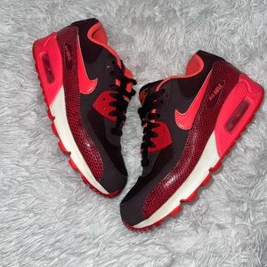 *COPY* Nike Air Max Size 6.5 burgundy, & red